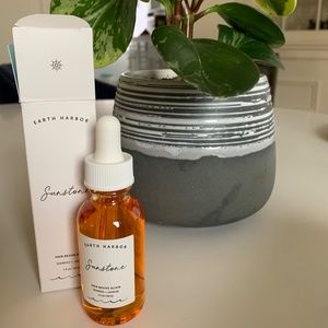 Earth Harbor Sunstone Hair Oil